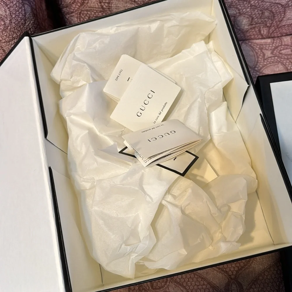 2 original Gucci boxes - Picture 2 of 3